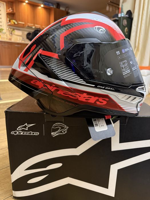 Карбонова Каска ALPINESTARS Supertech R10 Team Black/Carb/Red/White