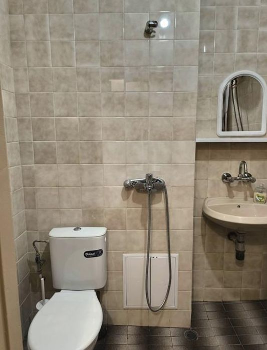 Дава се под наем Едностаен апартамент в Пловдив, Изгрев - 40 кв.м за 255 € - Снимка #3