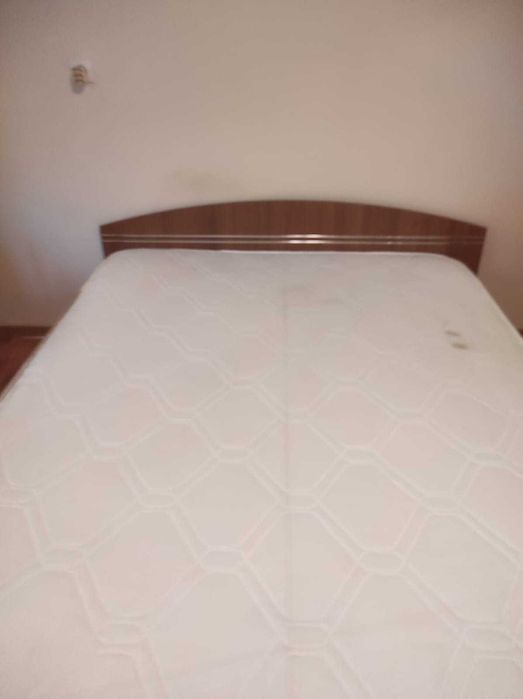 Vând mobilă dormitor