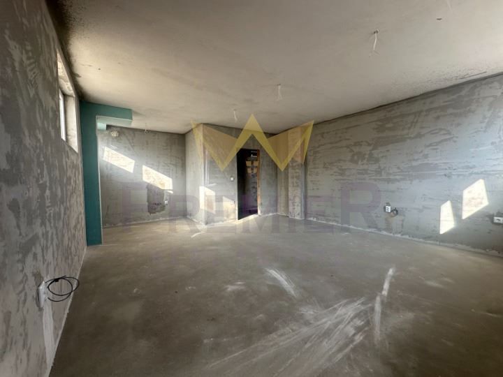 Продава се Офис в Варна, Изгрев - 90 кв.м за 1223 €/кв.м - Снимка #2