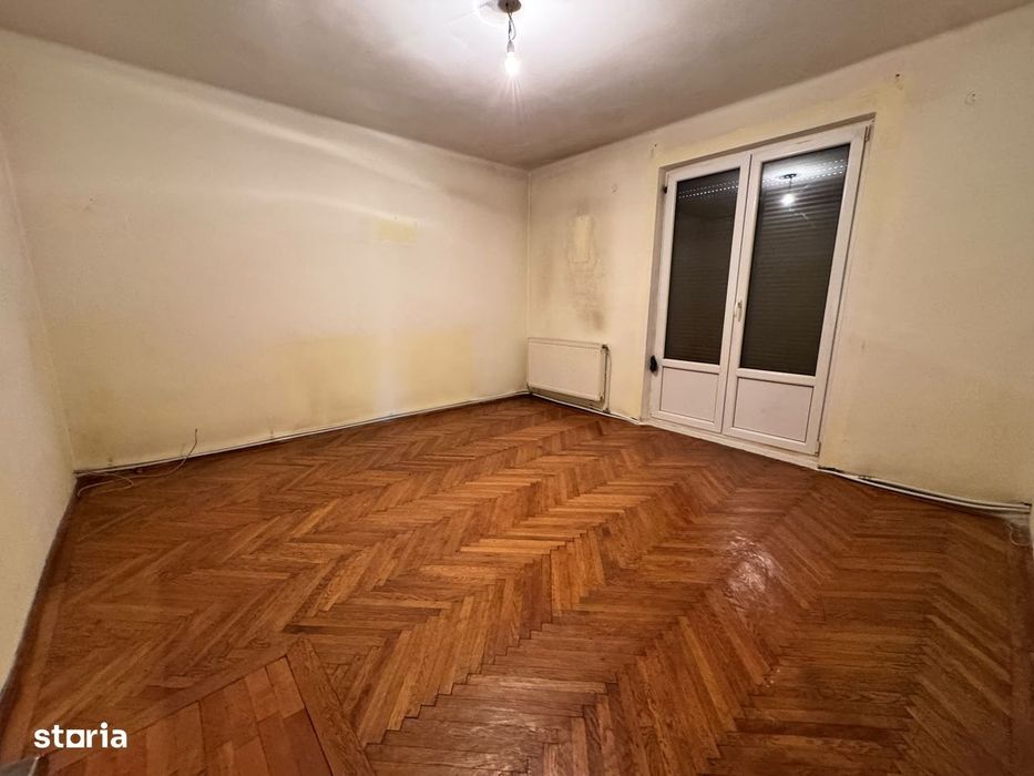 Apartament cu doua camere,  lângă restaurantul "Rodica "