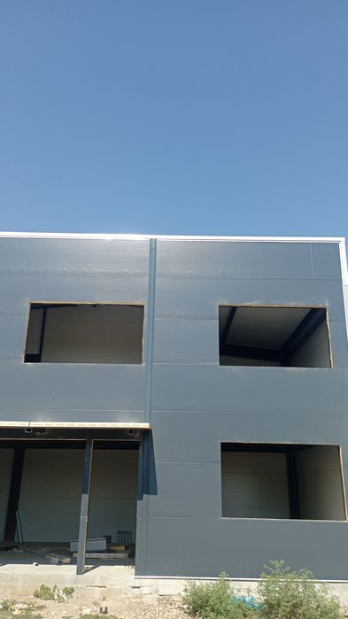 Montaj Panouri Sandwich Si Structura Metalica