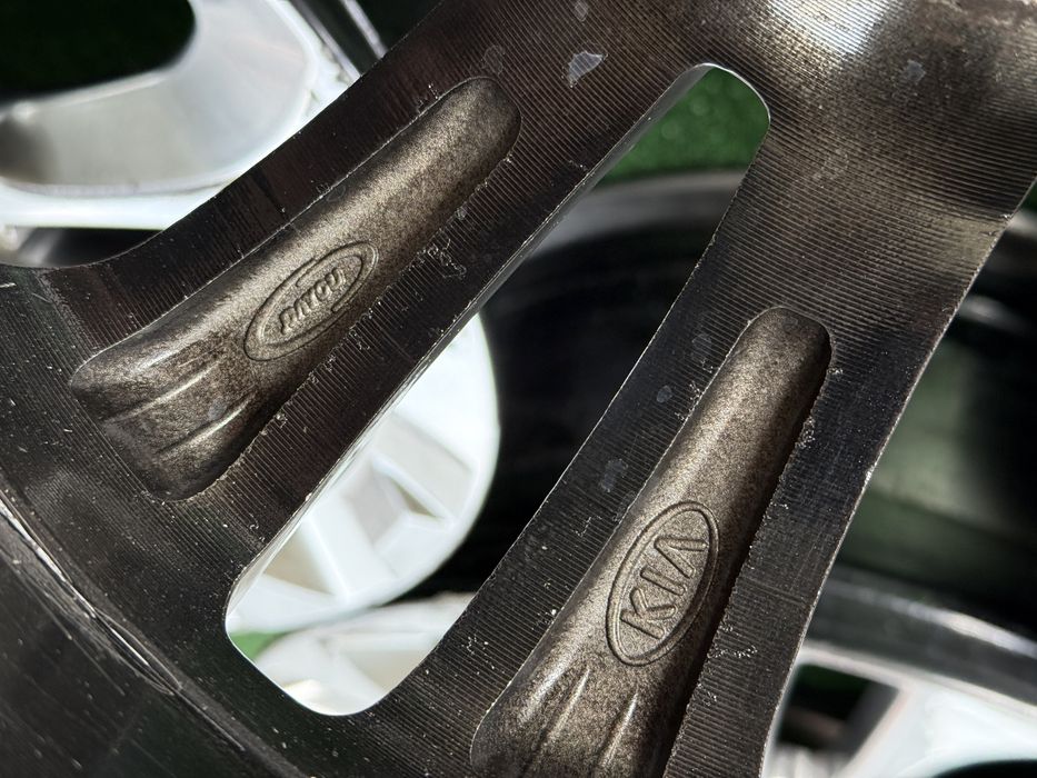 4бр. ОРИГИНАЛНИ 17” Джанти 5х114.3 за -KIA/HYUNDAI/MITSUBISHI/MAZDA/др.- 7.0Jx17H2, ET53