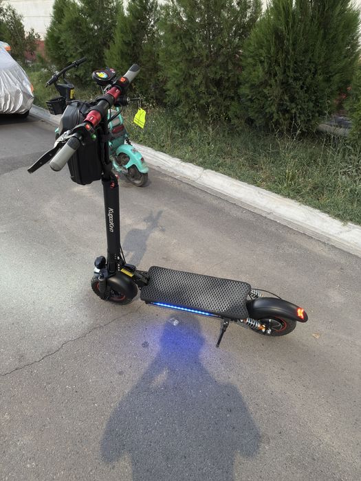 Продам электросамокат kugoo max speed 2023
