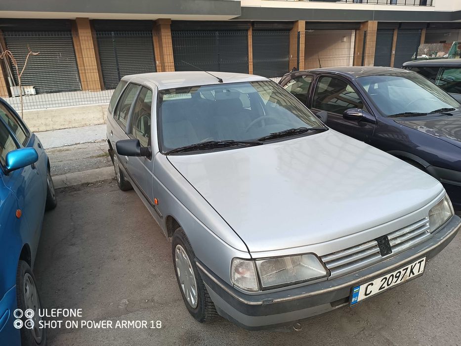 Продавам Пежо 405 комби