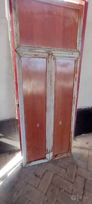 Darvoza va darcha sotiladi