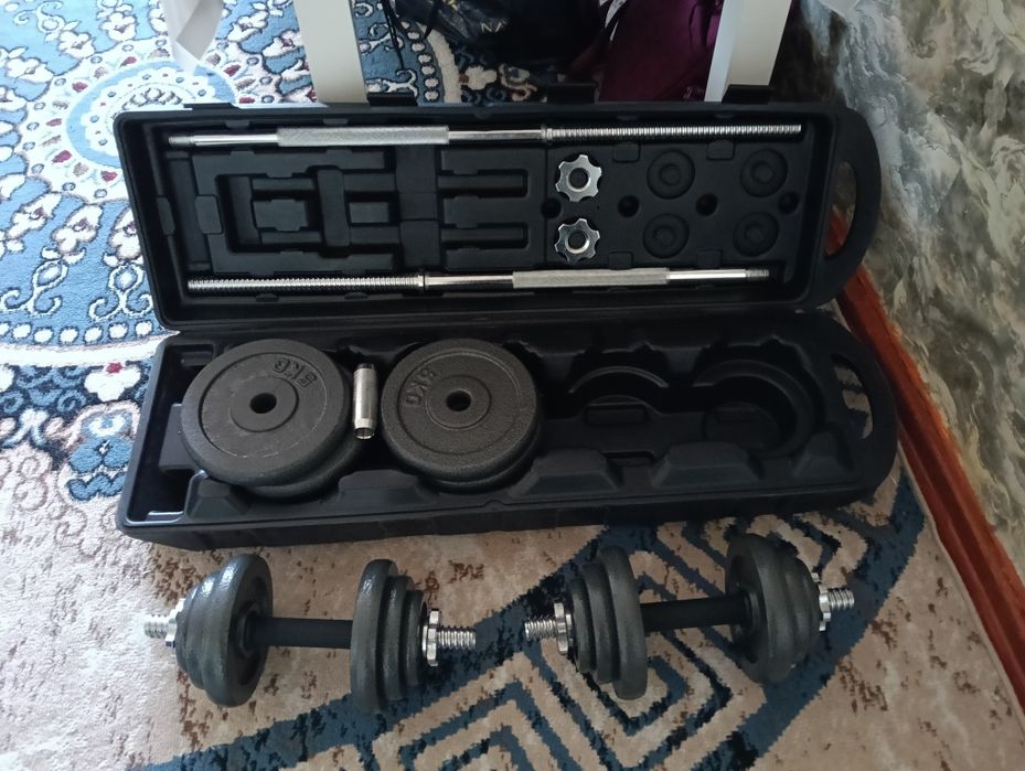 Продам набор гантелей
