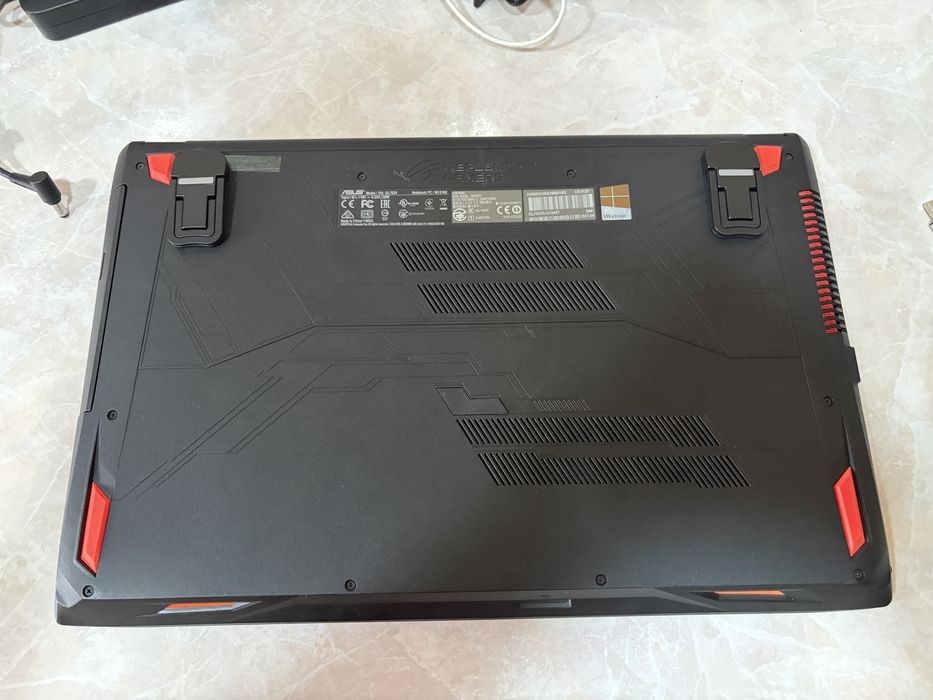 ASUS ROG GL753V Gaming | i7-7700HQ | 24GB RAM | SSD 360GB | GTX 1050 | 17.3” FHD