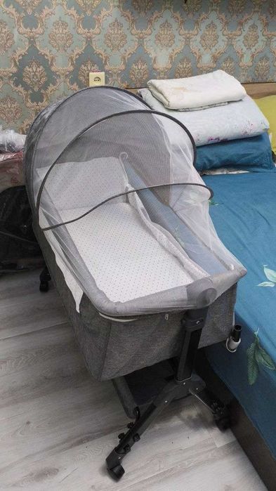 Приставная кроватка люлька