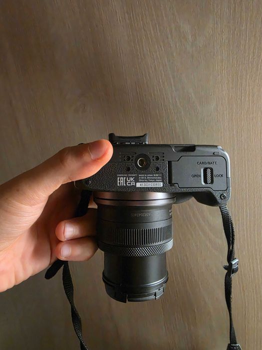 Фотоапарат Canon EOS R50