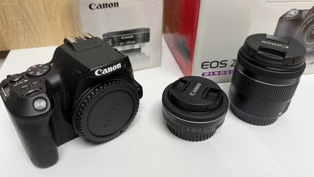 Canon EOS 250D + (18–55mm & EF-S 24mm) + microfon RODE VideoMicro