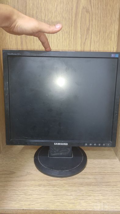 Monitor 17 dyumlik 2 ta