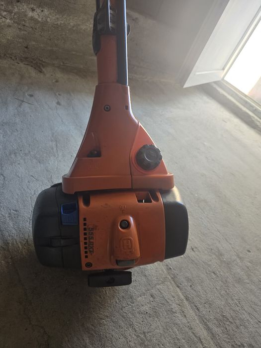 Motocoasa Husgvarna 555 RXT