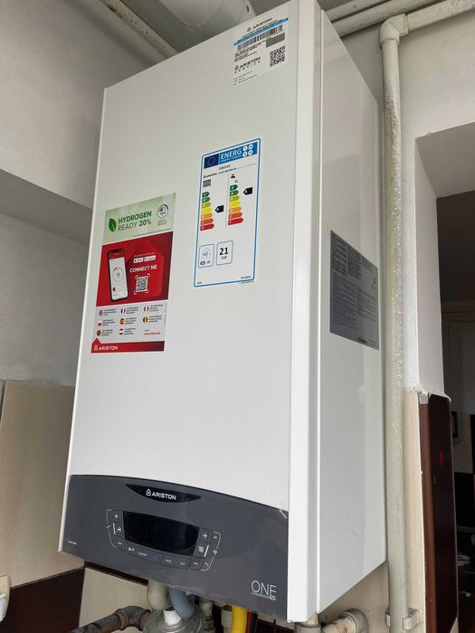 Particular vand aprtament 3 camere 7/8 zona Margeanului