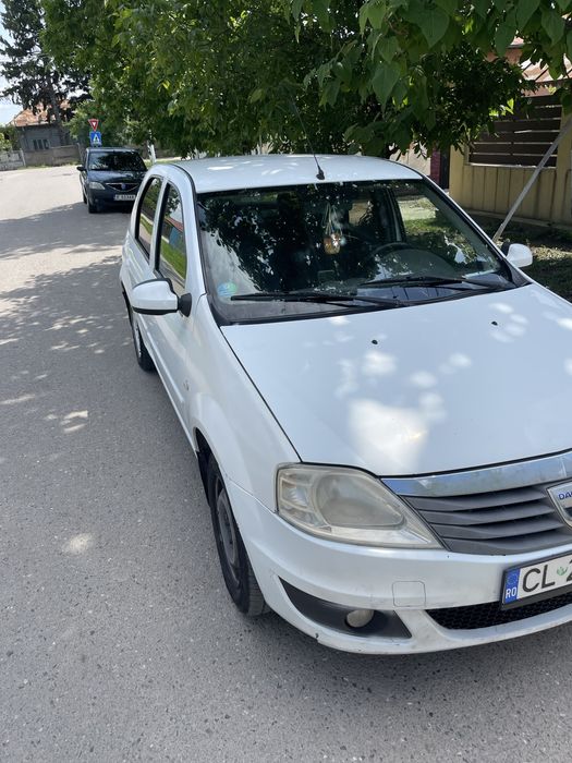 Vand Dacia Logan 2011 1,6 benzina si GPL