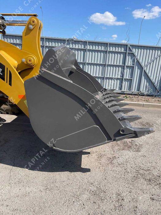 3х Кубовый погрузчик LOVOL FL955F-II