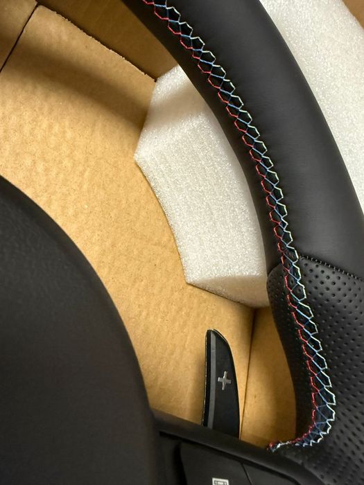 Vând volan BMW -M seria F10,F15,F30,F16F20 ia F10,F30, F15,F16,F20