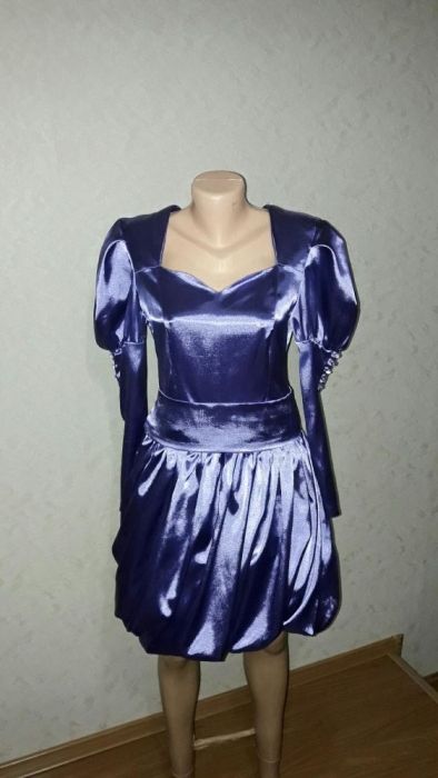 Платье фиолетового цвета