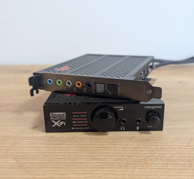 Placă de sunet SoundBlaster X-FI Titanium (SB0880) cu modulul frontal