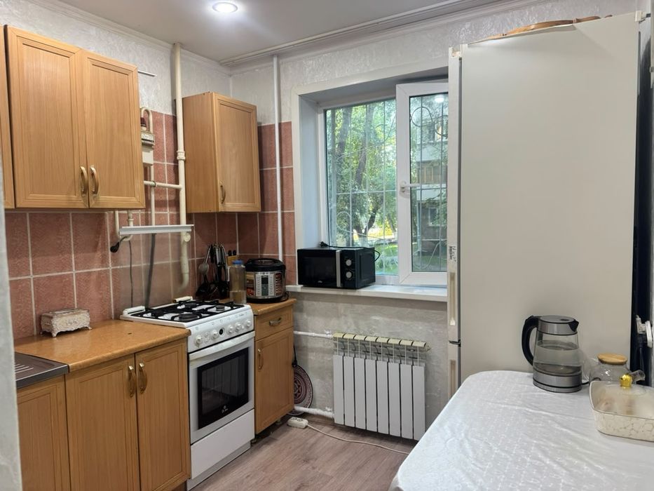 Продам 3 ком квартиру в р-оне Каравана