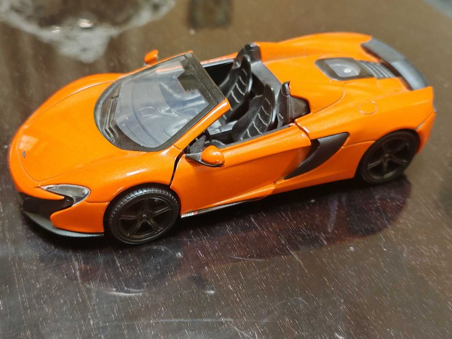 Macheta McLaren Spider, scara 1:24