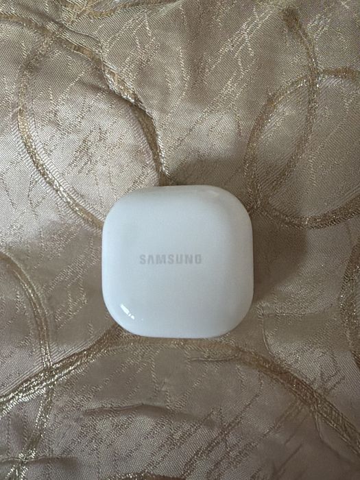 Наушники Samsung Galaxy Buds core белый