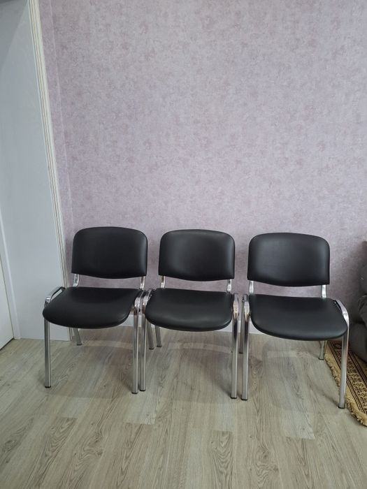 Продам стул в количестве 3 единиц