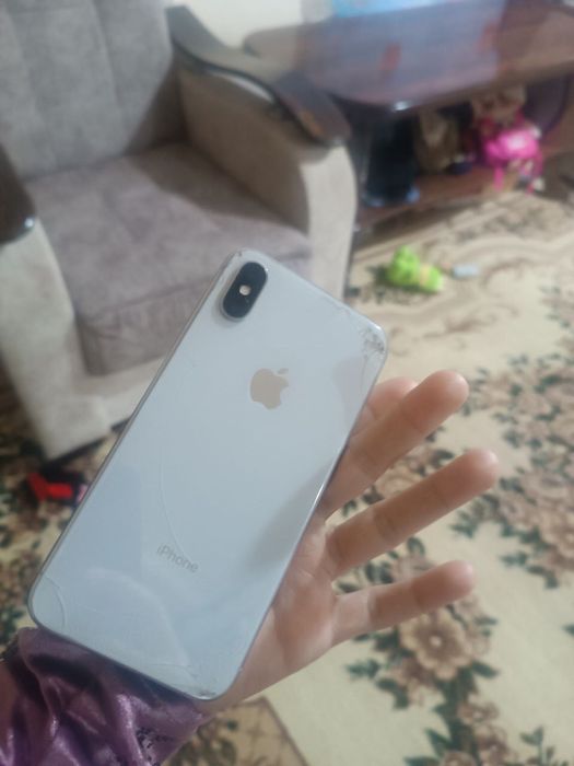 iphone X 64 GB sotiladi karobka dakument bor