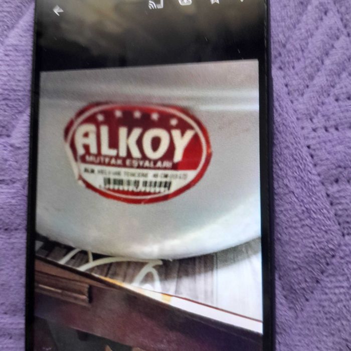 Castron aluminiu nou.Ridicare personala din comuna lumina