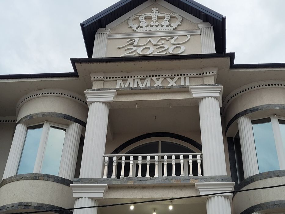 Balustrada din polimer si fier forjat