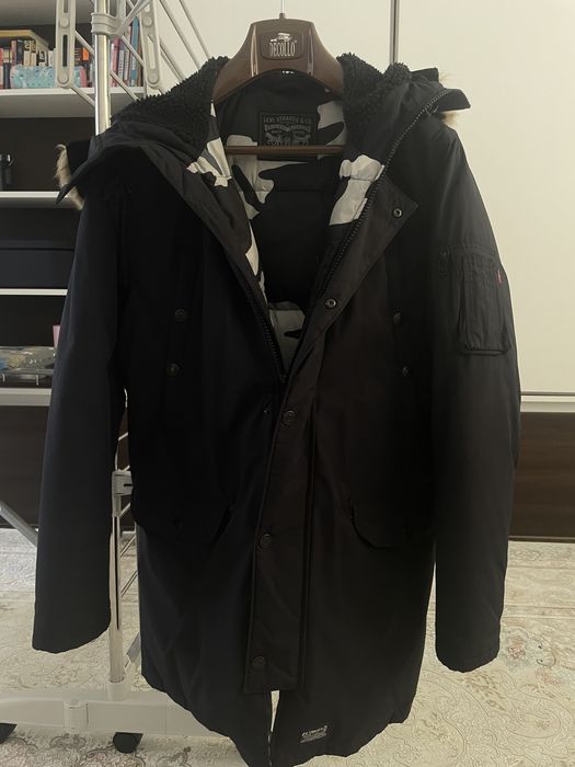 Зимний пуховик Levi’s