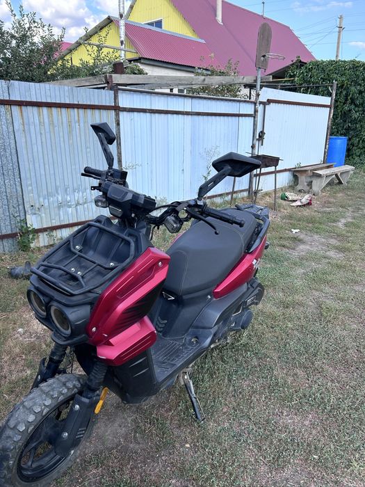 Продам скутер TANK 165 куб