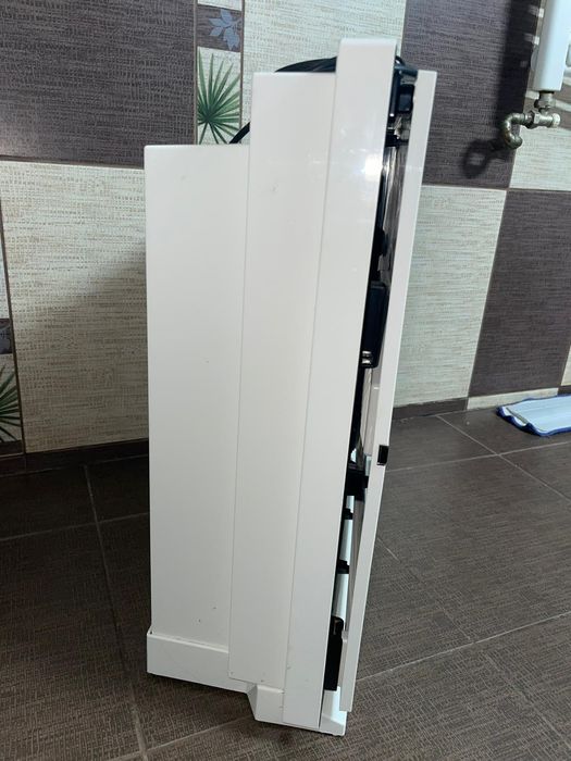 Vând purificator aer Zepter, utilizat.