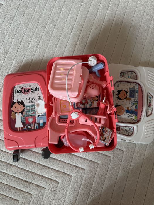 Набор доктора в чемоданчике