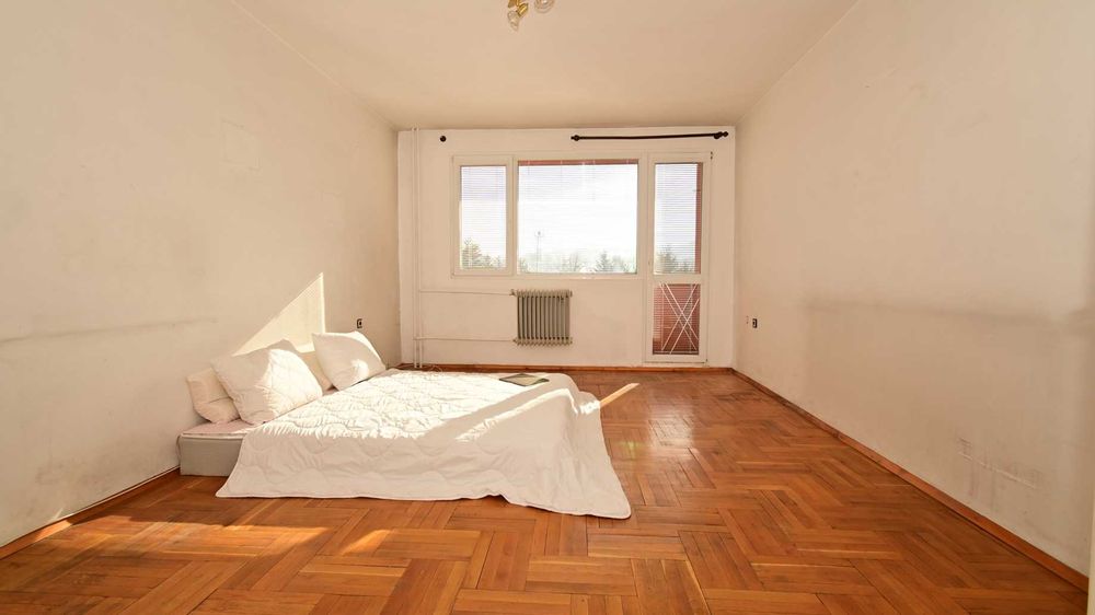 Продава се Тристаен апартамент в Перник, Изток - 98 кв.м за 1531 €/кв.м - Снимка #2