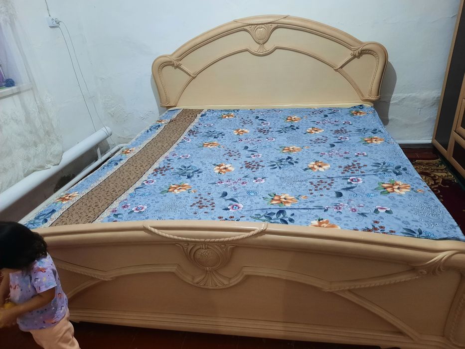 Спальный гарнитур 2 тумбасы бар