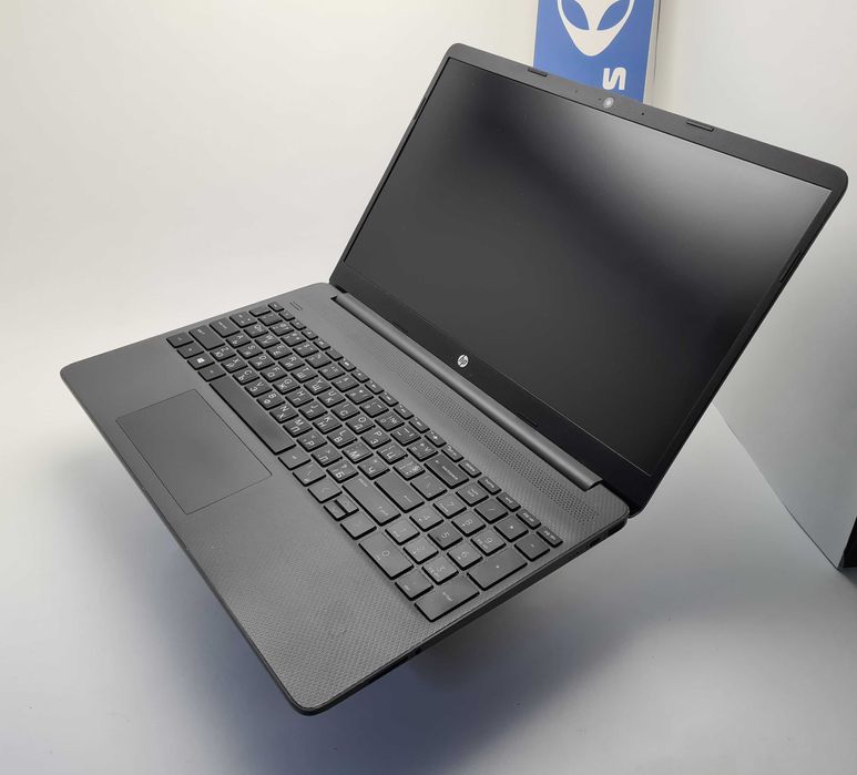 HP 15S-FQ2004NU  Ryzen 7 4700U/8GB/256SSD/FHD