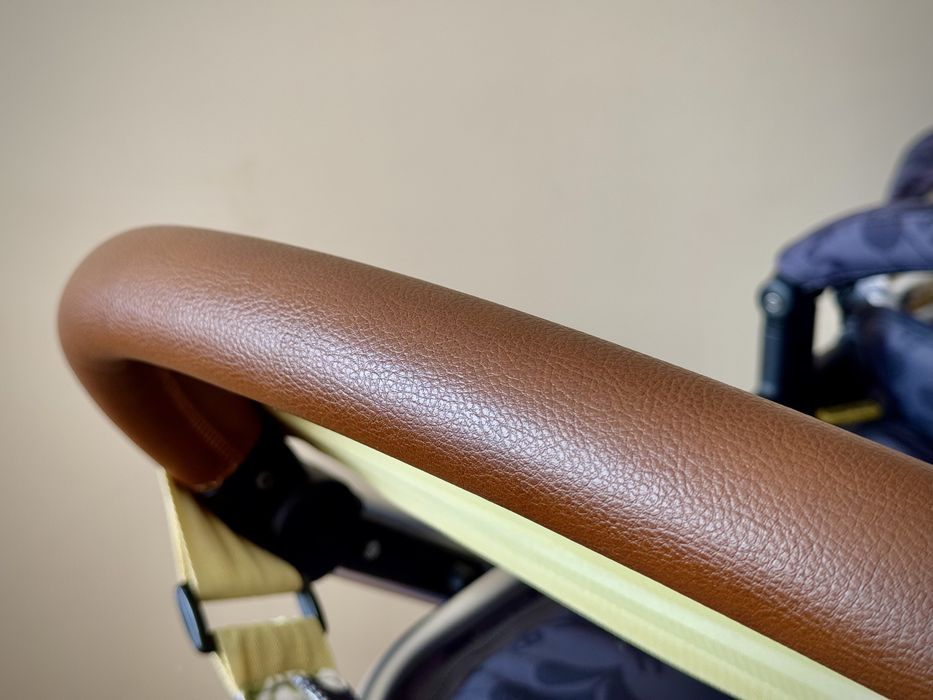 Cosatto Giggle 3 в 1 плюс ISOFIX база, чувалче и чанта