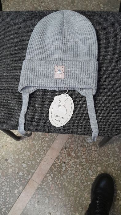 Продам детские шапки