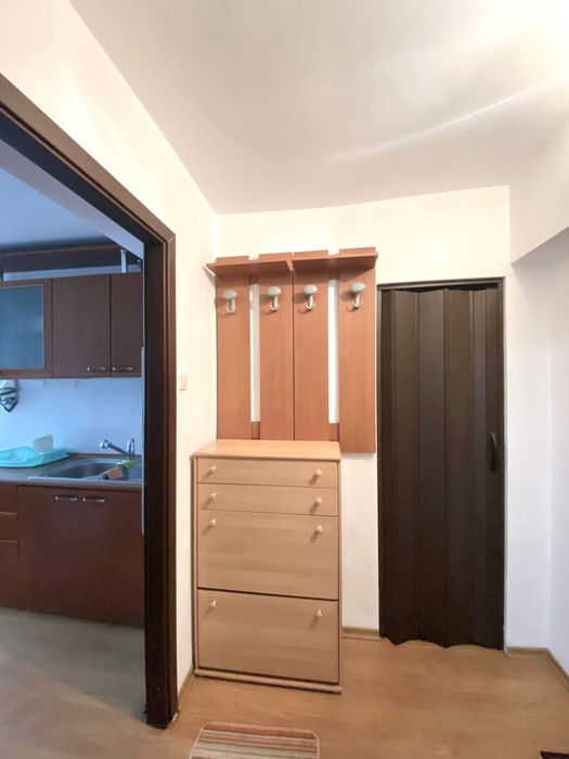 Apartament cu 2 camere de închiriat