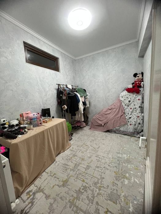 Uy sotiladi 1 xona 2 xonali qilingan