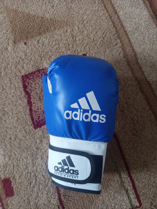 Перчатки боксерские