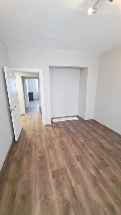 Апартамент с две спални след ремонт Варна център