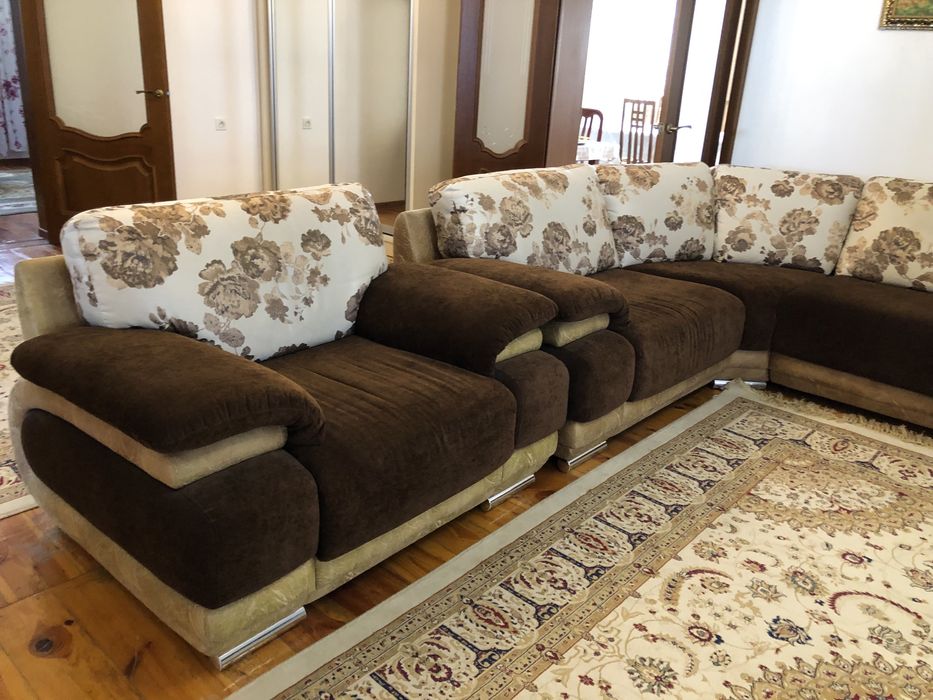 диван угловой