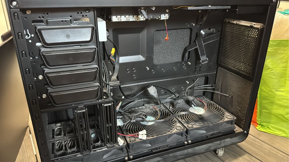 Carcasa Silverstone Fortress FT02 USB 3.0 Black, SST-FT02B 4buc