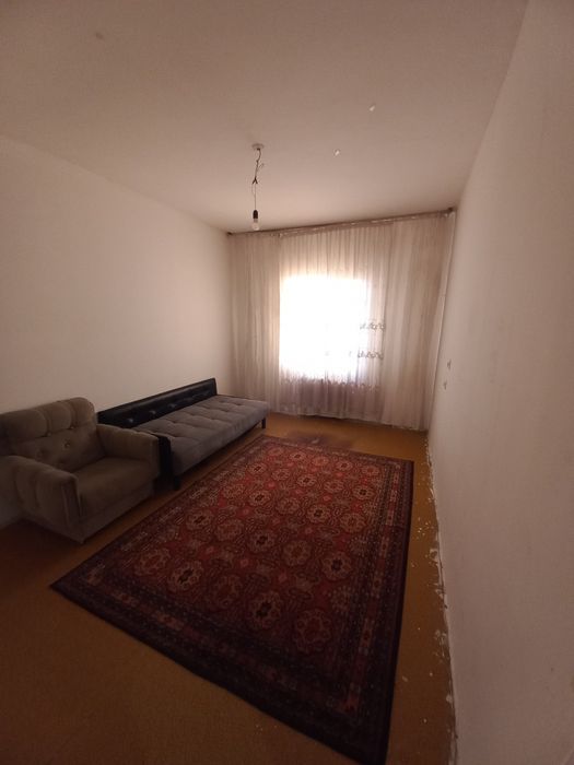 Qo'yliq-7 massiv Elburus to'yhonasi 4/8/9 Kvartira Ijaraga beriladi