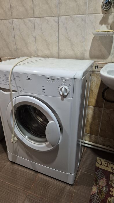 Продам стиральную машину