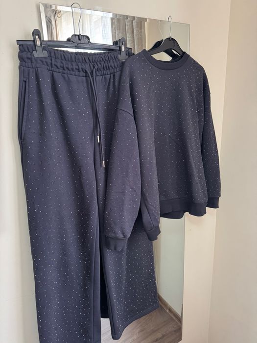 Нов дамски екип с камъчета