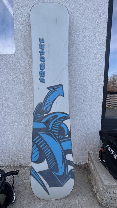 placa snowboard si bootsi