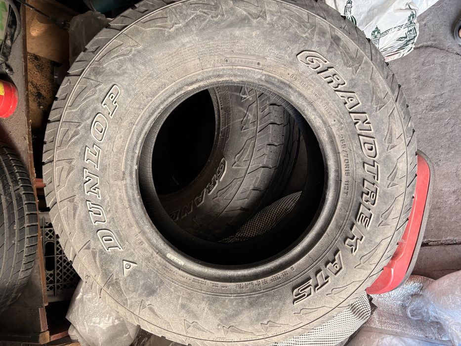 Шины 265/70/15 AT Dunlop